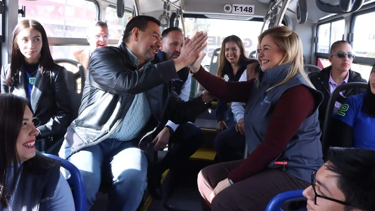 Gobernadora y Alcalde discurso BRT I